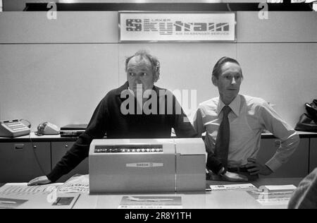 Freddie Laker a lancé Skytrain - Laker Airways - le vol inaugural a eu lieu parmi beaucoup de battage médiatique le 26 septembre 1977. Il s'agissait d'un service quotidien à petit prix entre Londres Gatwick et JFK à New York. La caisse indique 00 £. ANNÉES 1970 ROYAUME-UNI HOMER SYKES Banque D'Images