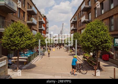 Wapping Wharf dans le port flottant du centre-ville de Bristol, Angleterre, Royaume-Uni Banque D'Images