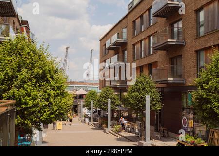 Wapping Wharf dans le port flottant du centre-ville de Bristol, Angleterre, Royaume-Uni Banque D'Images