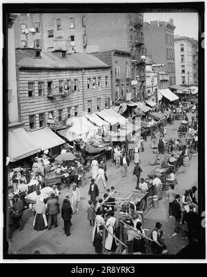 Marché juif du côté est, New York, New York, New York, entre 1890 et 1901. Banque D'Images