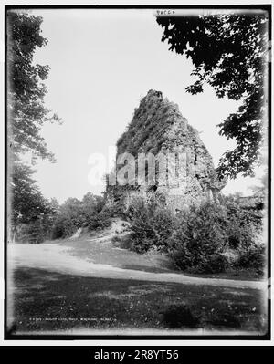 Rock du pain de sucre, île Mackinac, entre 1880 et 1899. Banque D'Images