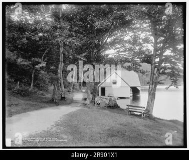 Maison de bateau sur Echo Lake, Franconia Notch, White Mountains, c1901. Banque D'Images