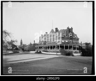 Hôtel Florence, Pullman, Illinois., entre 1890 et 1901. La Florence a été construite en 1881 à la conception de Solon Spencer Beman. Pullman a été construit comme ville d'entreprise par l'ingénieur et industriel américain George Pullman. Notez que le Pullman Palace car Works se trouve sur la gauche. Banque D'Images