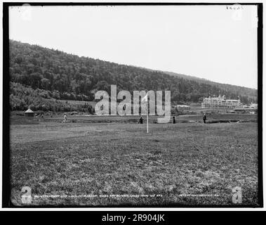 Mount Pleasant Golf Links, Mt. Maison agréable et septième vert à partir du numéro de pièce 7, entre 1890 et 1901. Banque D'Images