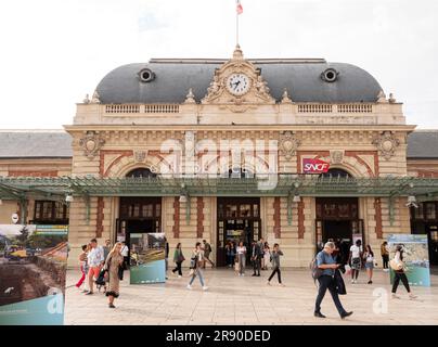 Gare de Nice ville - la gare centrale de Nice, France sur la Côte d'Azur. Nice, France - 7 juin 2023. Banque D'Images