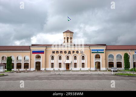 NALCHIK, RUSSIE - 06 JUIN 2023 : l'hippodrome en gros plan. Nalchik, Kabardino-Balkarie Banque D'Images