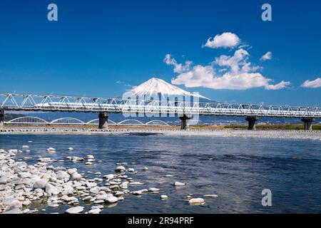 Mt. Fuji, Fuji River et Tokaido Shinkansen Banque D'Images