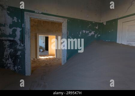 Pomona, Namibie - 16 août 2018: Vue sur les ruines de la ville de diamant de Pomona Banque D'Images