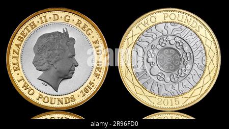 Uncirculé 2015 £2 pièces de monnaie émises au Royaume-Uni avec le design 1997 Technology au verso par Bruce Rushin et le portrait QEII 4th par Ian Rank Broadley Banque D'Images