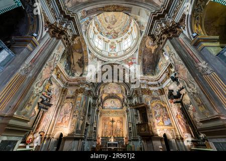 Intérieur, Eglise Saint Martin, Chiesa di San Martino Asti, Monferrato, Piémont, Italie Banque D'Images