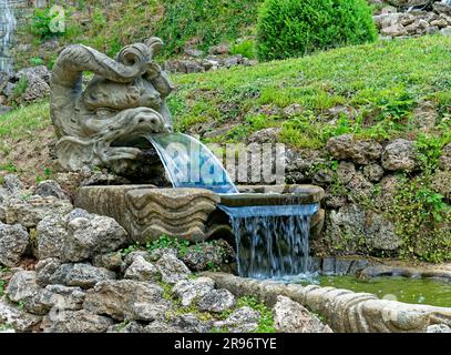 Gargoyle, Parc du jardin Musée d'Art Château de fantaisie, Eckersdorf-Donndorf près de Bayreuth, Bavière, Allemagne Banque D'Images