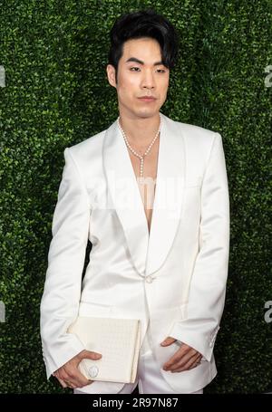 24 juin 2023, New York, New York, États-Unis: Eugene Lee Yang assiste à une projection spéciale de Nimona de Netflix à New York à AMC Lincoln Square (image de crédit: © Lev Radin/Pacific Press via ZUMA Press Wire) USAGE ÉDITORIAL SEULEMENT! Non destiné À un usage commercial ! Banque D'Images