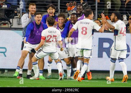 Los Angeles, Californie, États-Unis. 24th juin 2023. Ryan Gauld (25), milieu de terrain des Whitecaps de Vancouver, célèbre sa prison contre le FC de Los Angeles lors d'un match de football MLS, à 17 mai 2023, à Los Angeles. (Credit image: © Ringo Chiu/ZUMA Press Wire) USAGE ÉDITORIAL SEULEMENT! Non destiné À un usage commercial ! Crédit : ZUMA Press, Inc./Alay Live News Banque D'Images