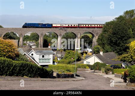 Sir Nigel Gresley LNER A4 train à vapeur numéro 60007 photographié sur un viaduc près de Paignton, Devon. Banque D'Images