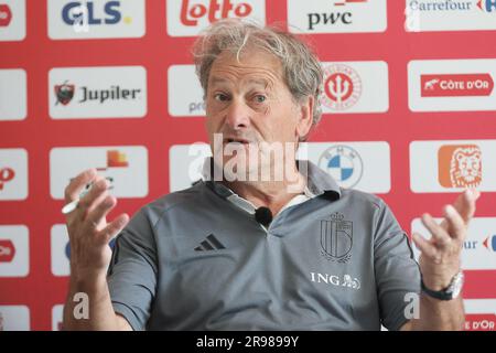 Tbilissi, Géorgie. 25th juin 2023. Jacky Mathijssen, entraîneur-chef de Belgique en U21, photographié lors d'une conférence de presse de l'équipe de football belge U21 aux Championnats d'Europe de l'UEFA Under21, à Tbilissi, en Géorgie, le dimanche 25 juin 2023. Les Championnats d'Europe de l'UEFA Under21 ont lieu du 21 juin au 08 juillet en Géorgie et en Roumanie. L'équipe belge a deux résultats de tirage et un dernier match à jouer sur la scène du groupe. BELGA PHOTO BRUNO FAHY crédit: Belga News Agency/Alay Live News Banque D'Images