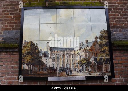 Utrecht, pays-Bas. 9 mai 2023. Un vieux tableau en carreaux dans le centre-ville d'Utrecht. Photo de haute qualité Banque D'Images