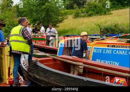 Participations au rallye historique annuel de barques à Braunston, dans le Northamptonshire Banque D'Images