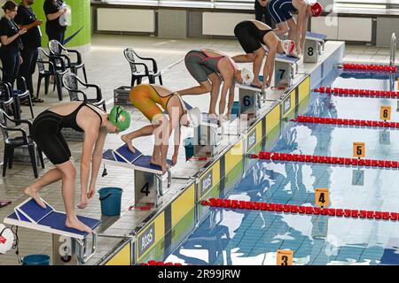 Cracovie, Pologne. 25th juin 2023. L'athlète moderne de Pentathlon, Anais Eudes, photographié lors de l'événement de natation de l'événement moderne de pentathlon aux Jeux européens de Cracovie, en Pologne, le dimanche 25 juin 2023. Les Jeux européens de 3rd, officieusement connus sous le nom de Cracovie-Malopolska 2023, sont des manifestations sportives internationales prévues du 21 juin au 02 juillet 2023 à Cracovie et à Malopolska, en Pologne. BELGA PHOTO TEAM BELGIQUE crédit: Belga News Agency/Alay Live News Banque D'Images