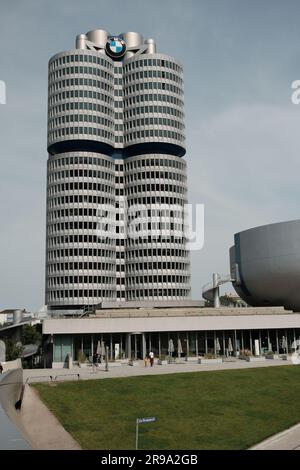Munich, Allemagne - 22 juin 2023 : Office et musée BMW à Munich. Banque D'Images