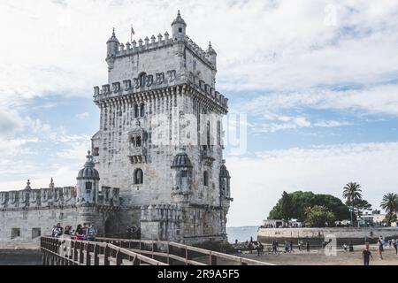 Lisbonne, Portugal - 8 mars 2023 : Tour Belém de Saint Vincent, Lisbonne, Portugal. Belle fortification de 16th-siècle. Renaissance portugaise, Manue Banque D'Images