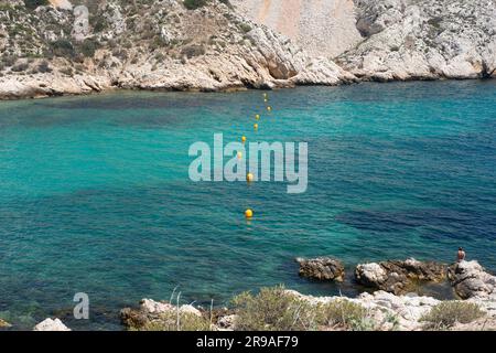 Vue depuis l'Île de Frioul, située au large de la côte méditerranéenne de France, à environ 4 kilomètres (2 miles) de Marseille. Banque D'Images