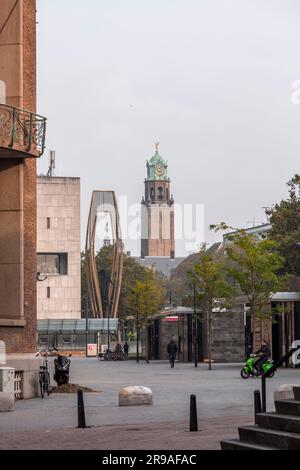 Rotterdam, NL - 10 octobre 2021 : l'hôtel de ville de Rotterdam a été construit entre 1914 et 1920 par Henri Evers. C'est l'un des rares bâtiments du centre de Rotter Banque D'Images