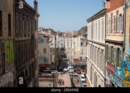 Vue sur la ville depuis la Plaine, dans le quartier de Noailles, Marseille, France Banque D'Images