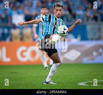 Porto Alegre, Brésil. 25th juin 2023. Bitello de Gremio, pendant le match entre Gremio et Coritiba, pour la série brésilienne A 2023, au stade Arena do Gremio, à Porto Alegre sur 25 juin. Photo: Richard Ducker/DiaEsportivo/Alay Actualités en direct crédit: DiaEsportivo/Alay Actualités en direct Banque D'Images