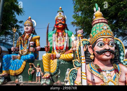 Village Guardian temple Muniappan à Dharmapuri, Tamil Nadu, Inde du Sud, Inde, Asie Banque D'Images