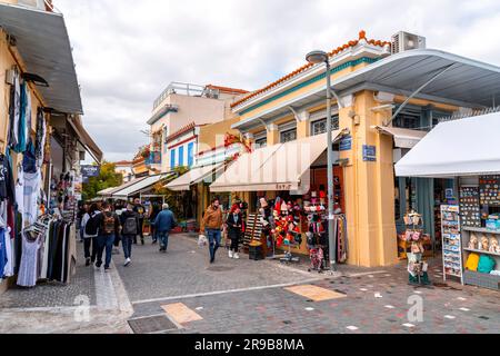 Athènes, Grèce - 25 novembre 2021 : vue depuis les rues centrales d'Athènes, la capitale grecque. Banque D'Images