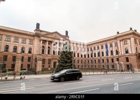 Berlin, Allemagne - DEC 21, 2021: La Chambre des Lords prussienne de Berlin a été le Parlement de la Prusse de 1850 à 1918. Aujourd'hui, le bâtiment est utilisé comme Banque D'Images