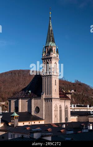 L'église franciscaine Franziskanerkirche est l'une des plus anciennes églises de Salzbourg, située à l'intersection de Franziskanergasse et Sigmund Haff Banque D'Images