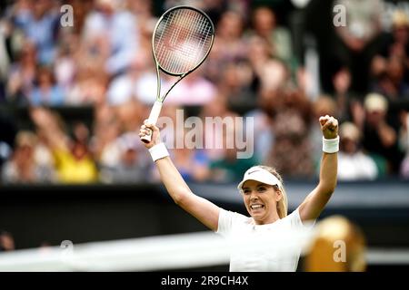 Photo du dossier datée du 30-06-2022 de Katie Boulter, de Grande-Bretagne, célèbre la victoire. Le nouveau numéro britannique Katie Boulter mène le défi national en l'absence d'Emma Raducanu et est l'un des nombreux joueurs à la maison qui, si le tirage le permet, est capable de causer des repaires. Date de publication : lundi 26 juin 2023. Banque D'Images