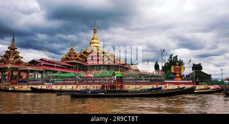 La Pagode Phaung Daw Oo est une pagode bouddhiste du Myanmar, située dans le village de Ywama, sur le lac Inle, dans l'État de Shan. JE Banque D'Images