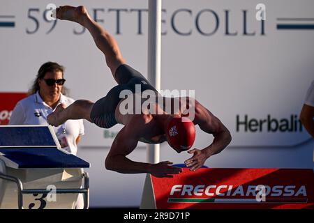 Thomas Dean de Grande-Bretagne participe à la finale Freestyle Men 200m lors de la rencontre de natation Settecolli 59th au stadio del Nuoto à Rome (Italie), Banque D'Images