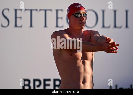 Thomas Dean de Grande-Bretagne se prépare à participer à la finale Freestyle Men 200m lors de la rencontre de natation Settecolli 59th au stadio del Nuoto à RO Banque D'Images