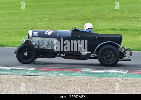 Jock MacKinnon, Bentley Tourer, le “Mad Jack” pour les voitures de sport d’avant-guerre, une course de quarante-cinq minutes pour les voitures emblématiques d’avant-guerre, dont beaucoup sont originaires des années 1920 et 30 Banque D'Images