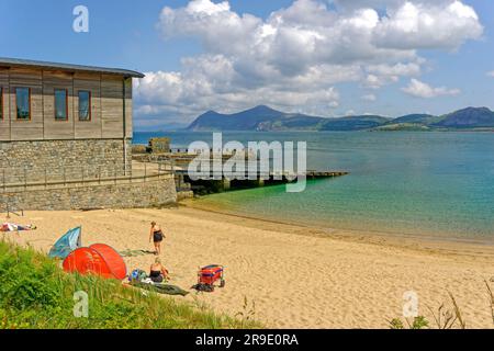 Station de sauvetage RNLI et plage à Porthdinllaen sur la péninsule de Llyn ou Lleyn, Gwynedd, au nord du pays de Galles, Royaume-Uni. Banque D'Images