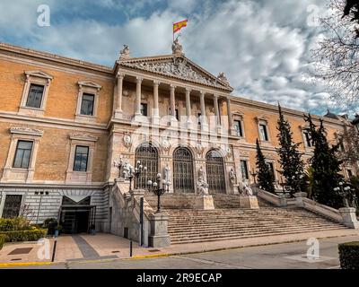 Madrid, Espagne - 19 FÉVRIER 2022 : le Musée archéologique national est situé sur la Calle de Serrano à côté de la Plaza de Colon, partageant son bâtiment avec t Banque D'Images