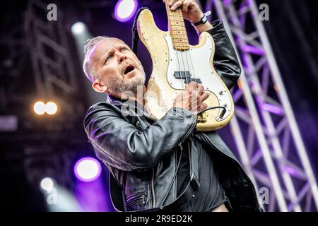 Oslo, Norvège. 21st, juin 2023. Le groupe suédois Sator donne un concert en direct pendant le festival de musique norvégien Ttons of Rock 2023 à Oslo. Ici, le bassiste Heikki Kiviaho est vu en direct sur scène. (Crédit photo: Gonzales photo - Terje Dokken). Banque D'Images