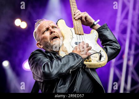 Oslo, Norvège. 21st, juin 2023. Le groupe suédois Sator donne un concert en direct pendant le festival de musique norvégien Ttons of Rock 2023 à Oslo. Ici, le bassiste Heikki Kiviaho est vu en direct sur scène. (Crédit photo: Gonzales photo - Terje Dokken). Banque D'Images