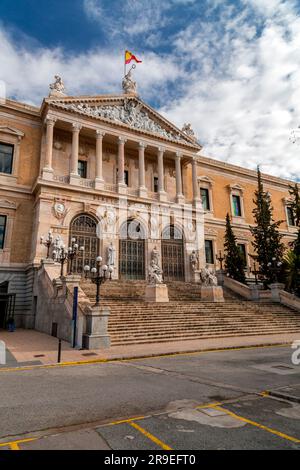 Madrid, Espagne - 19 FÉVRIER 2022 : le Musée archéologique national est situé sur la Calle de Serrano à côté de la Plaza de Colon, partageant son bâtiment avec t Banque D'Images