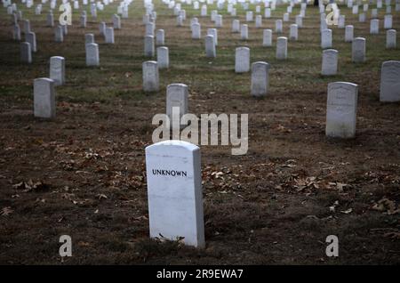 Tombe d'un soldat inconnu au cimetière national d'Arlington. Arlington, Virginie, États-Unis. Banque D'Images