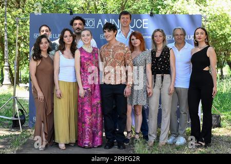 Rome, Italie. 24th juin 2023. Tous les Cast pendant le Photocall du film Noi Anni Luce à Casa del Cinema, 26 juin 2023, Rome, Italie. (Photo de Domenico Cippitelli/NurPhoto) Credit: NurPhoto SRL/Alay Live News Banque D'Images