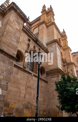 Grenade, Espagne - 26 février 2022: Cathédrale de Grenade, Santa Iglesia Catedral Metropolitana de la Encarnacion de Grenade, est une église catholique romaine i Banque D'Images