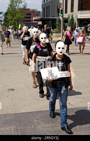 Les manifestants à la Convention démocratique Denver CO Banque D'Images