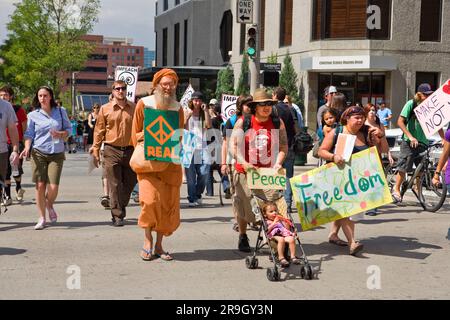 Les manifestants à la Convention démocratique Denver CO Banque D'Images