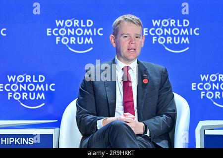 Tianjin, Chine. 27th juin 2023. Le Premier ministre néo-zélandais Chris Hipkins parle au cours de la session sur le thème "braving the headwinds: Recâbling Growth whod Fragility" de la réunion annuelle 14th des nouveaux champions, également connue sous le nom de Davos d'été, à Tianjin, dans le nord de la Chine, à 27 juin 2023. Crédit: Li Xin/Xinhua/Alay Live News Banque D'Images
