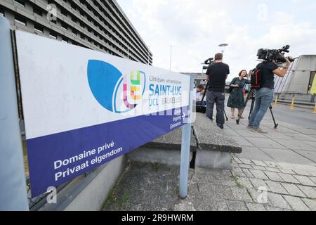 Bruxelles, Belgique. 27th juin 2023. L'illustration montre l'hôpital Saint-Luc à Bruxelles, mardi 27 juin 2023. Le roi Albert II, âgé de 89 ans, a été admis à l'hôpital avec des symptômes de déshydratation. BELGA PHOTO BENOIT DOPPAGNE crédit: Belga News Agency/Alay Live News Banque D'Images