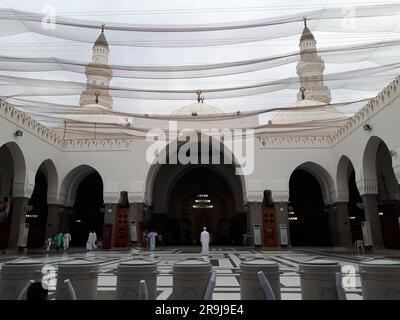 Une vue de la mosquée Quba, la première mosquée des musulmans. Banque D'Images